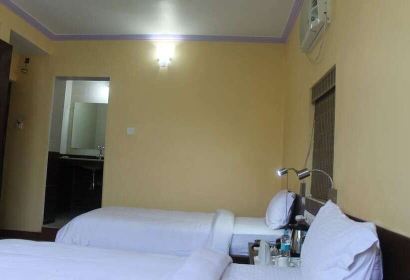 חדר סטנדרט, Tathagat