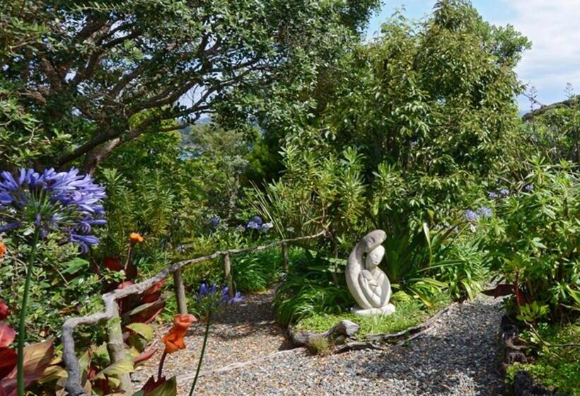 디럭스 스위트, Titore Lodge