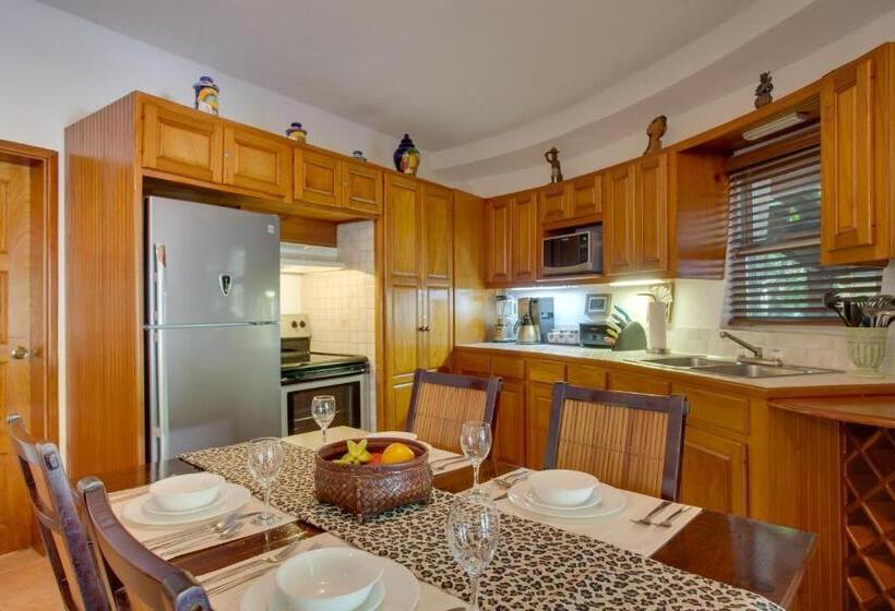 سوئیت 2 خوابه, Xanadu Island Resort