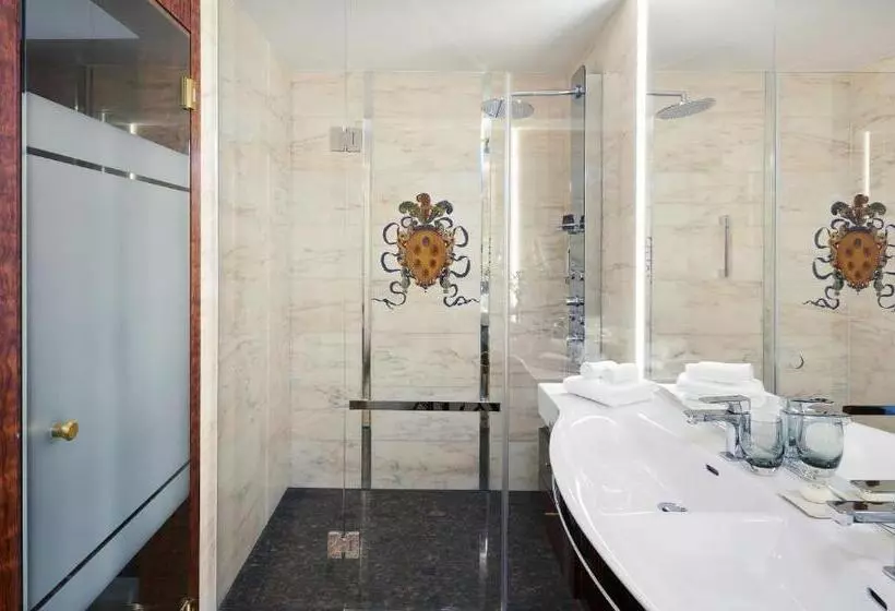 一ベッドルームエクゼクティブアパートメント, Living Hotel De Medici