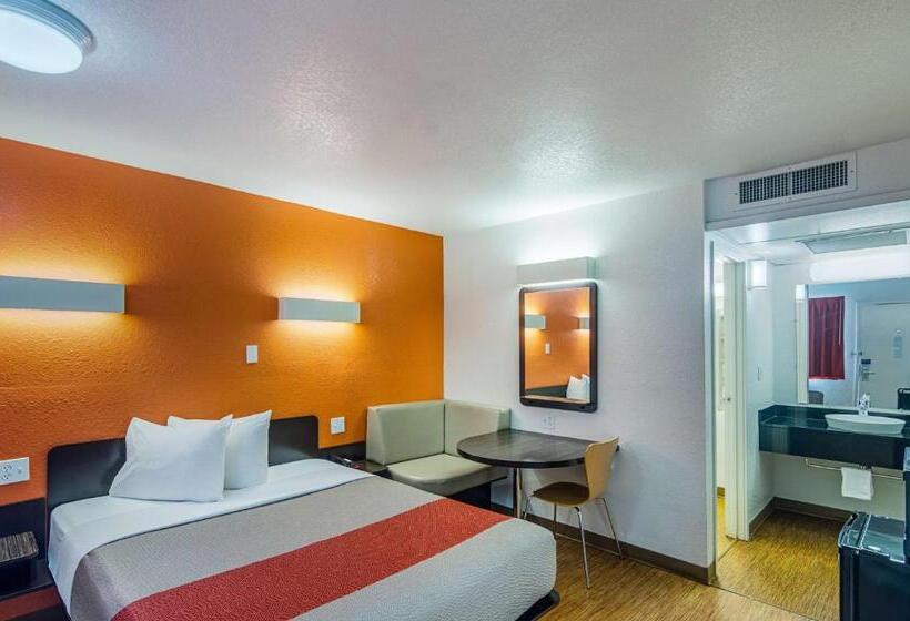 Номер Стандарт Адаптированный для Инвалидов, Motel 6ardmore, Ok