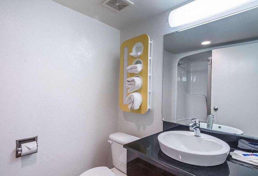 غرفة قياسية, Motel 6kokomo, In