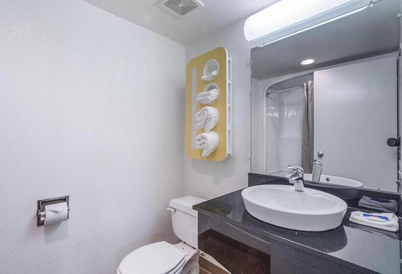 غرفة قياسية, Motel 6kokomo, In