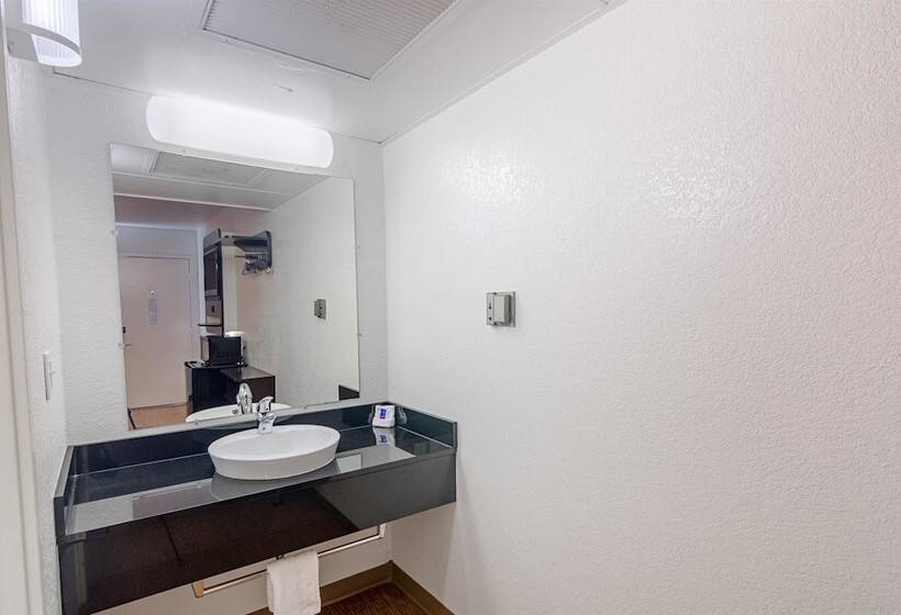 غرفه قياسيه سريرين مزدوجين, Motel 6ardmore, Ok