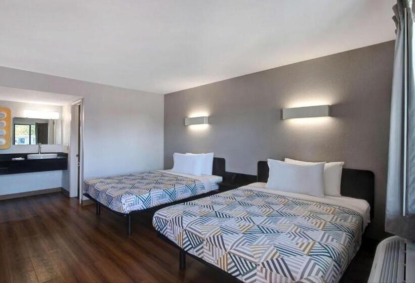 Четырехместный Номер Стандарт, Motel 6sulphur Springs, Tx