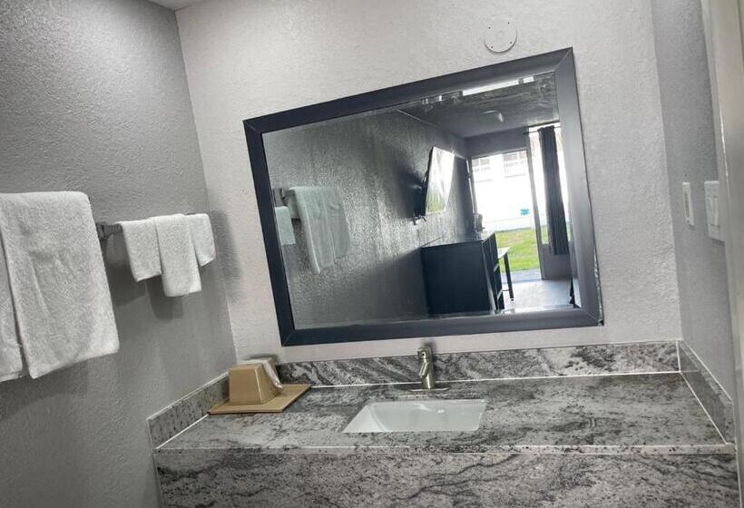 Стандартный Номер Кровать Кинг, Motel Savanah