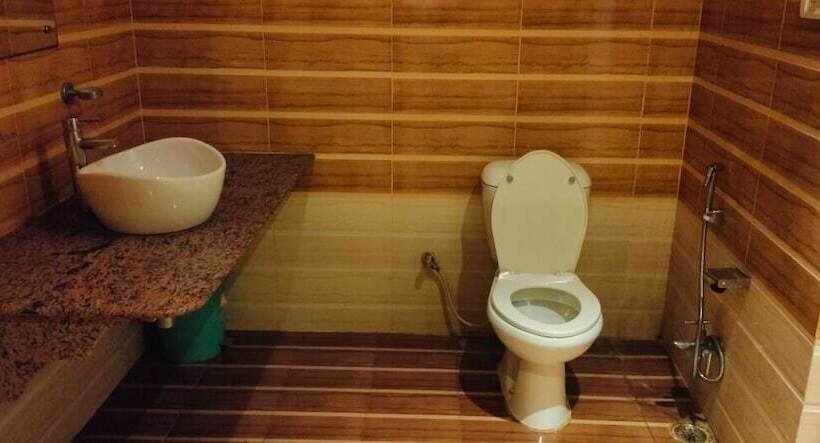 חדר דלוקס, Rahul Guest House