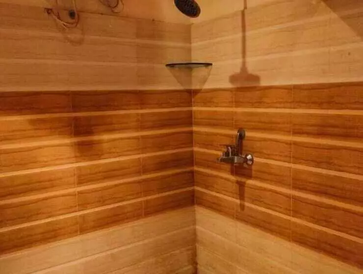 デラックスルーム, Rahul Guest House