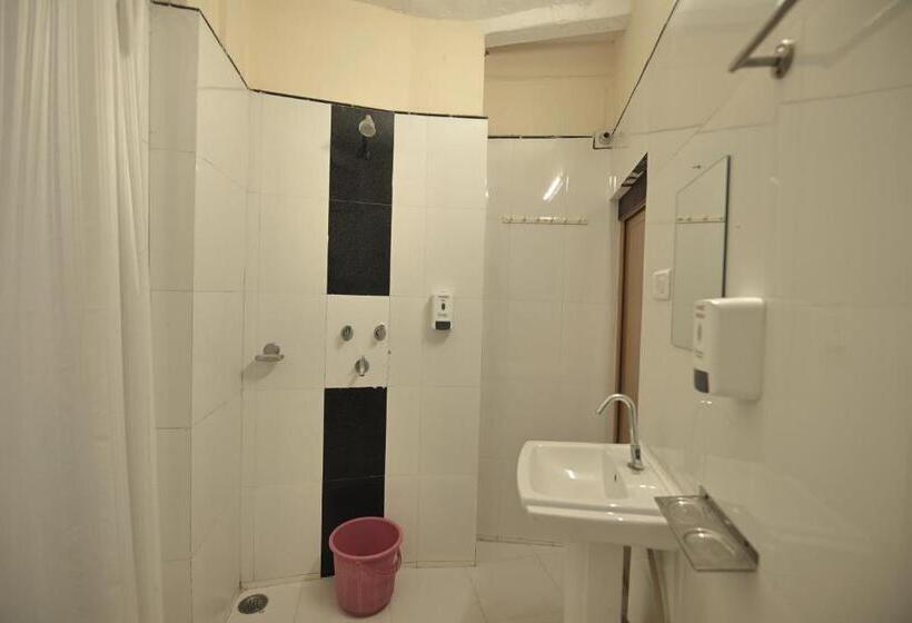 Quarto Deluxe, The Lake View Hotel  On Lake Pichola