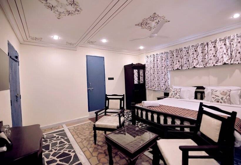 Quarto Superior com Vistas, The Lake View Hotel  On Lake Pichola