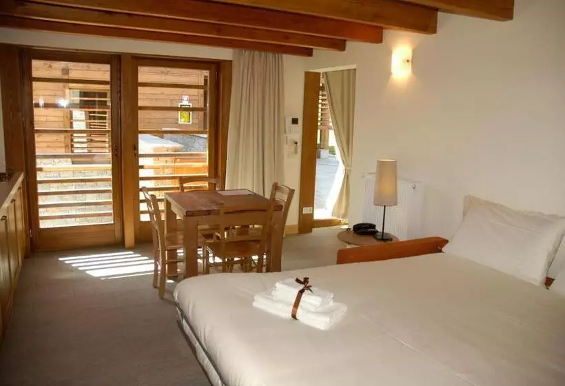 スタンダードスタジオ, Pietre Gemelle Resort