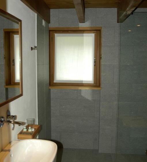 استودیوی استاندارد, Pietre Gemelle Resort