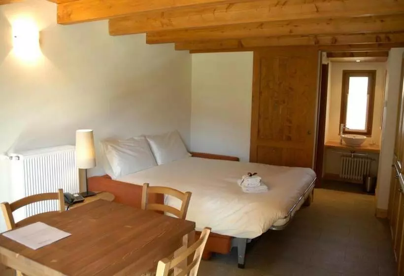 スタンダードスタジオ, Pietre Gemelle Resort