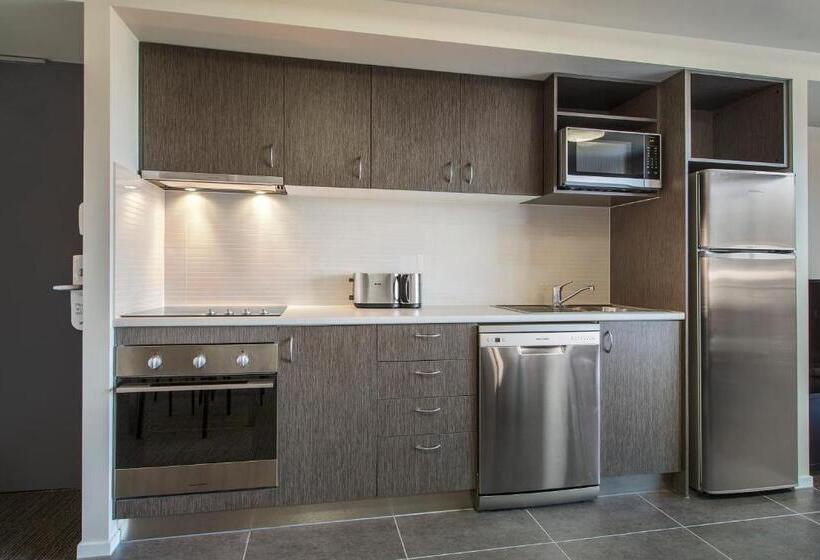 1 Bedroom Apartment River View, Quest Rockhampton