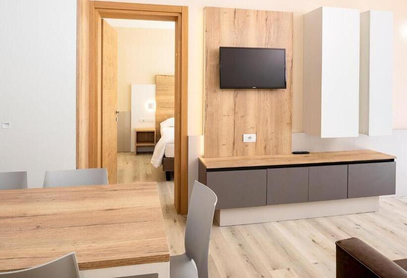 带1个卧室的豪华公寓, Residence Parco Del Garda