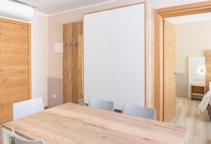带1个卧室的豪华公寓, Residence Parco Del Garda