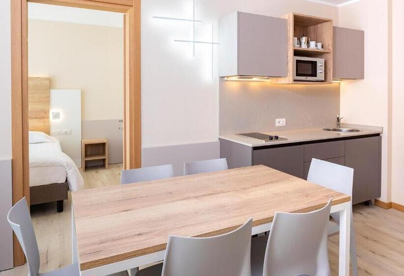 דירת דלוקס 2 חדרי שינה, Residence Parco Del Garda