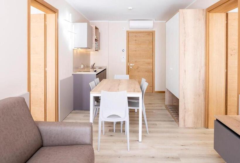 דירת דלוקס 2 חדרי שינה, Residence Parco Del Garda