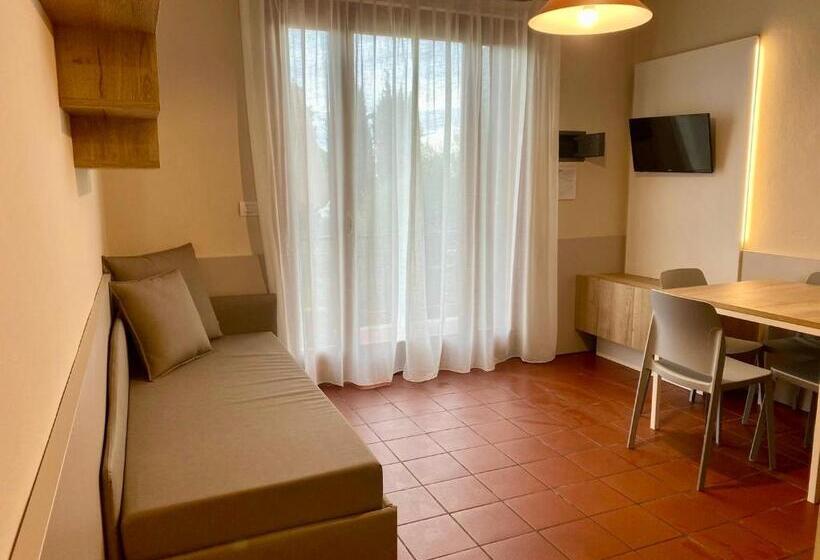 带1个卧室的舒适公寓, Residence Parco Del Garda