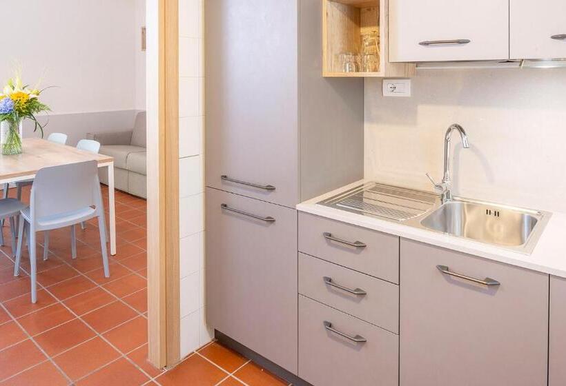 带1个卧室的高档别墅, Residence Parco Del Garda