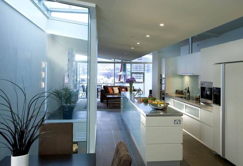 带两个卧室的顶楼公寓, Sullivans Cove Apartments