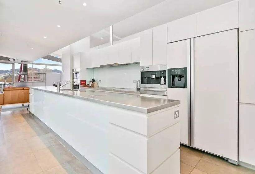 , Sullivans Cove Apartments