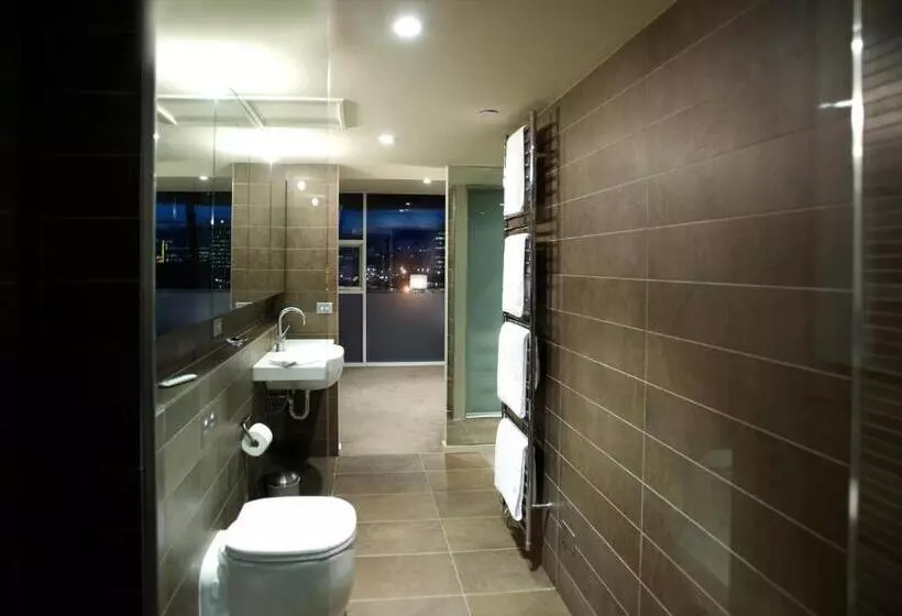 , Sullivans Cove Apartments