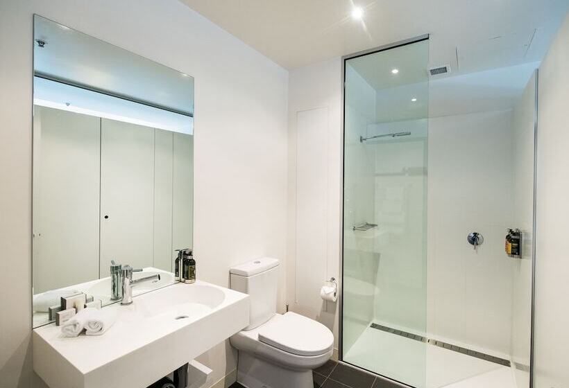 带两个卧室的顶楼公寓, Sullivans Cove Apartments