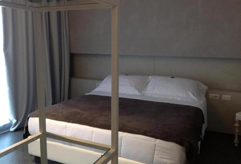 Номер Стандарт Трехместный, Bell Suite