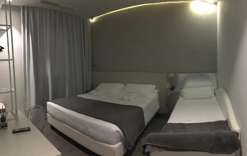 Quarto Triplo Estandar, Bell Suite