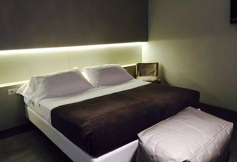 اتاق استاندارد سه نفره, Bell Suite