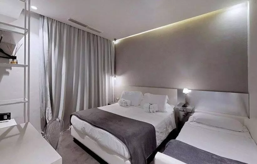 اتاق استاندارد سه نفره, Bell Suite