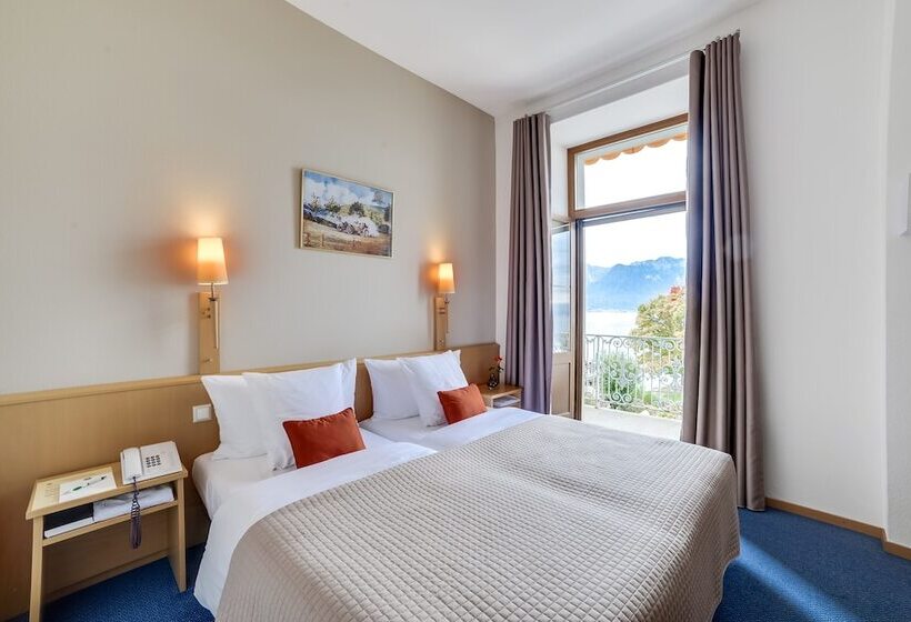 غرفة قياسية مطلّة علي البحيرة, Hôtel Bon Rivage