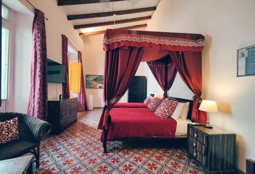 سوییت جونیور, Boutique Casa Sánchez