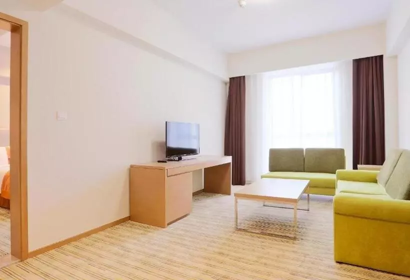 Sviitti, Holiday Inn Express Shanghai Gongkang, An Ihg