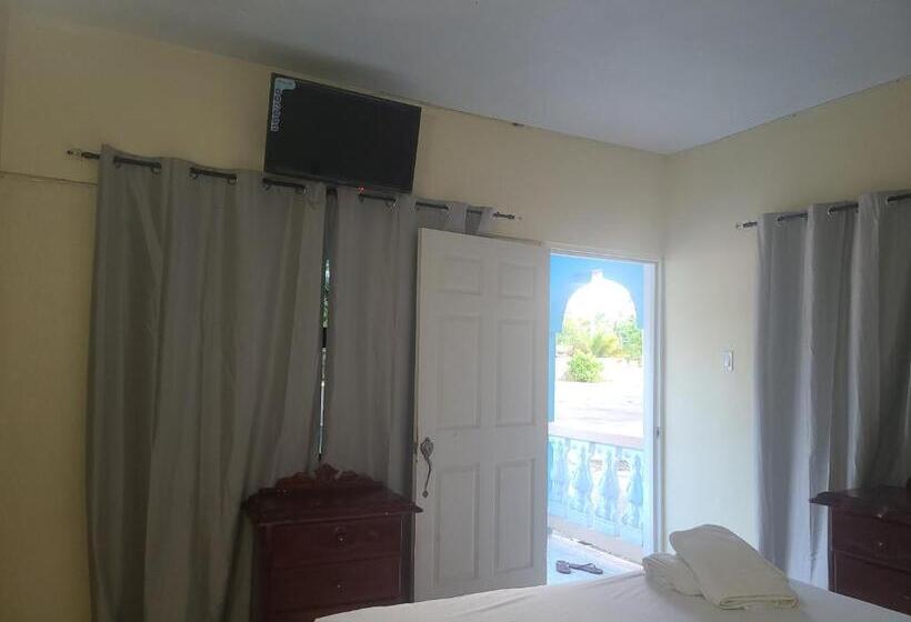 اتاق استاندارد یک تخته با بالکن, Tamboo Resort