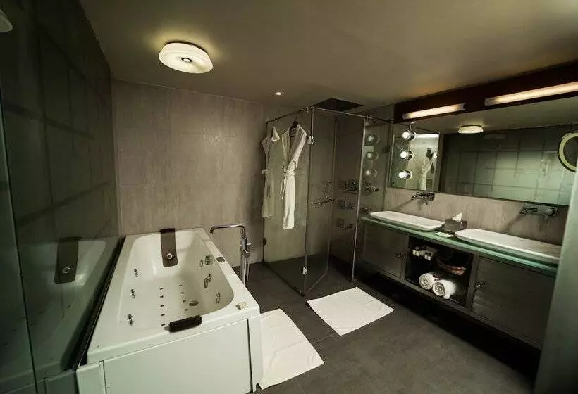 デラックスルーム, The Gold Beach Resort
