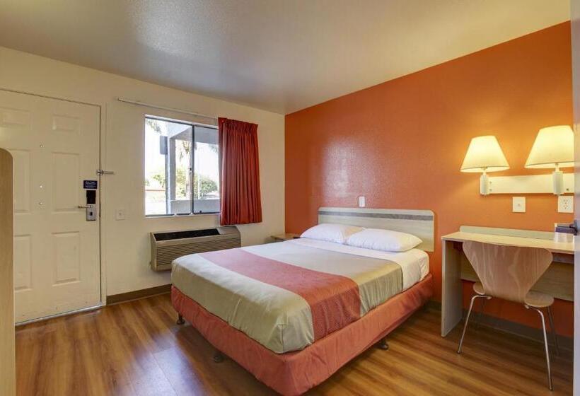 غرفة قياسية, Motel 6bellflower, Ca  Los Angeles