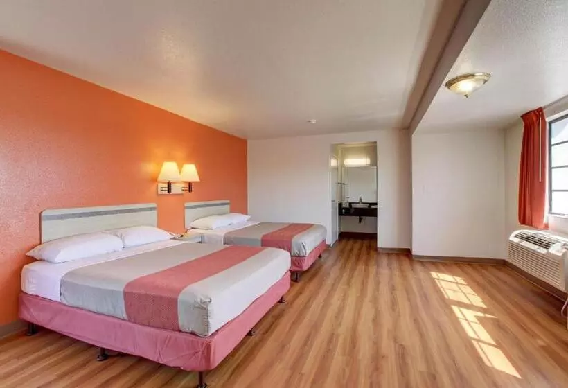 スタンダード４人部屋, Motel 6bellflower, Ca  Los Angeles