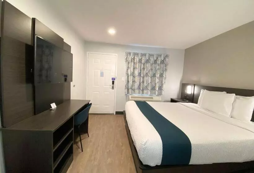 キングサイズベッドのデラックスルーム, Motel 6bellflower, Ca  Los Angeles