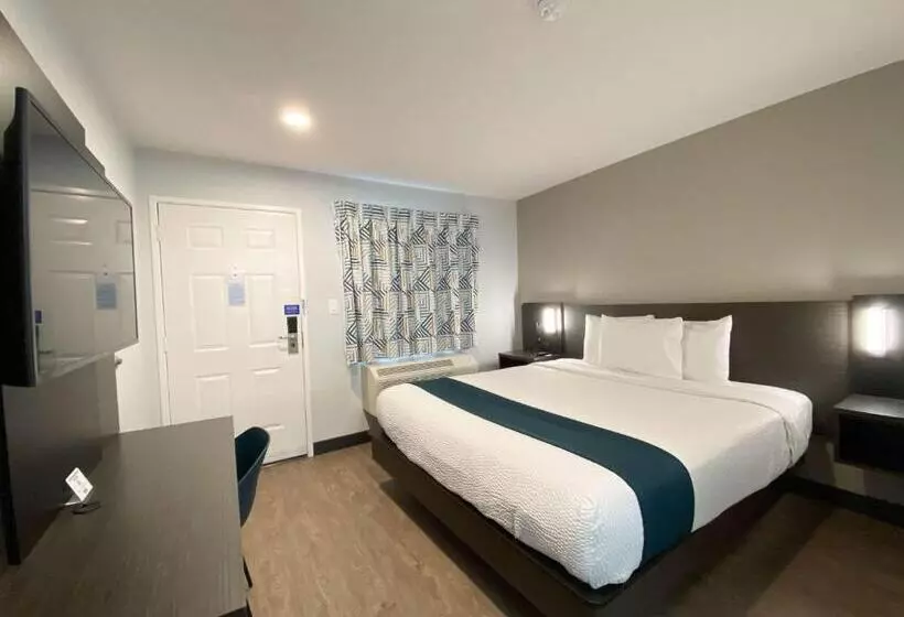 キングサイズベッドのデラックスルーム, Motel 6bellflower, Ca  Los Angeles