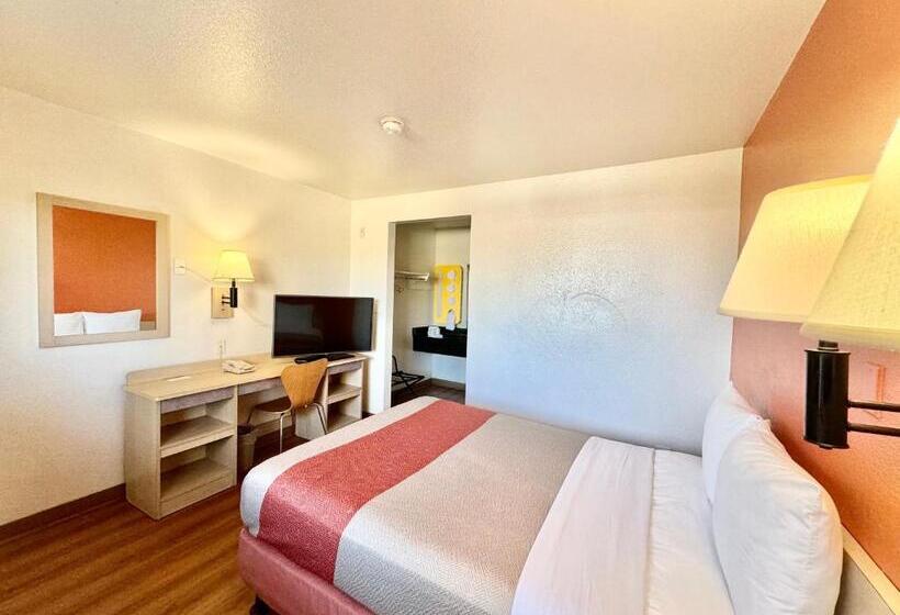 غرفة قياسية, Motel 6bellflower, Ca  Los Angeles