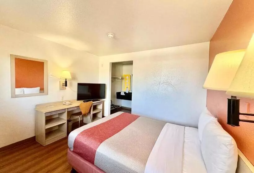 スタンダードルーム, Motel 6bellflower, Ca  Los Angeles