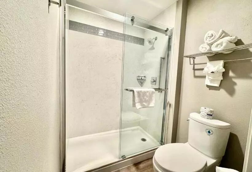 デラックスの４人部屋, Motel 6bellflower, Ca  Los Angeles