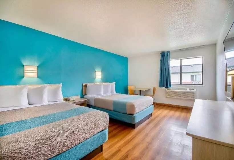 ２ダブルベッドのスタンダードルーム, Motel 6  Georgetown, Ky  Lexington North