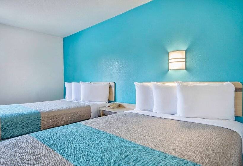 带2个双人床的标准工作室, Motel 6  Georgetown, Ky  Lexington North