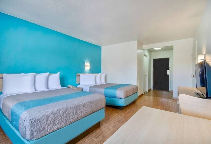 스탠다드 룸 더블 침대 2개, Motel 6  Georgetown, Ky  Lexington North