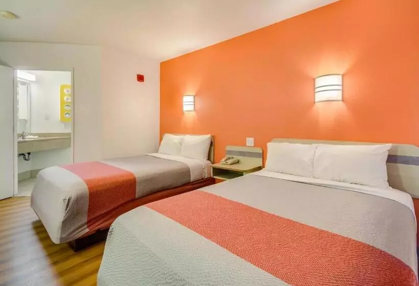 スタンダードルーム, Motel 6 Lemoore, Ca