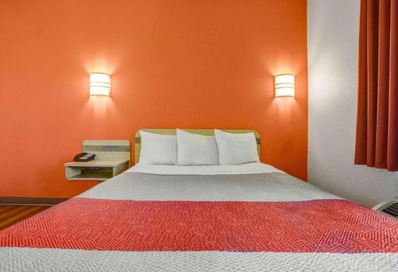 スタンダードルーム, Motel 6 Lemoore, Ca