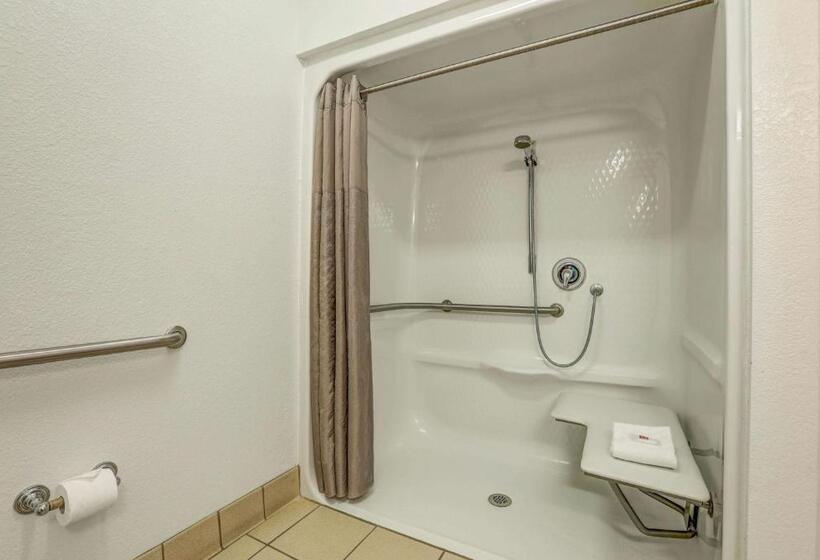 身障者適用スタンダードルーム, Motel 6 Lemoore, Ca